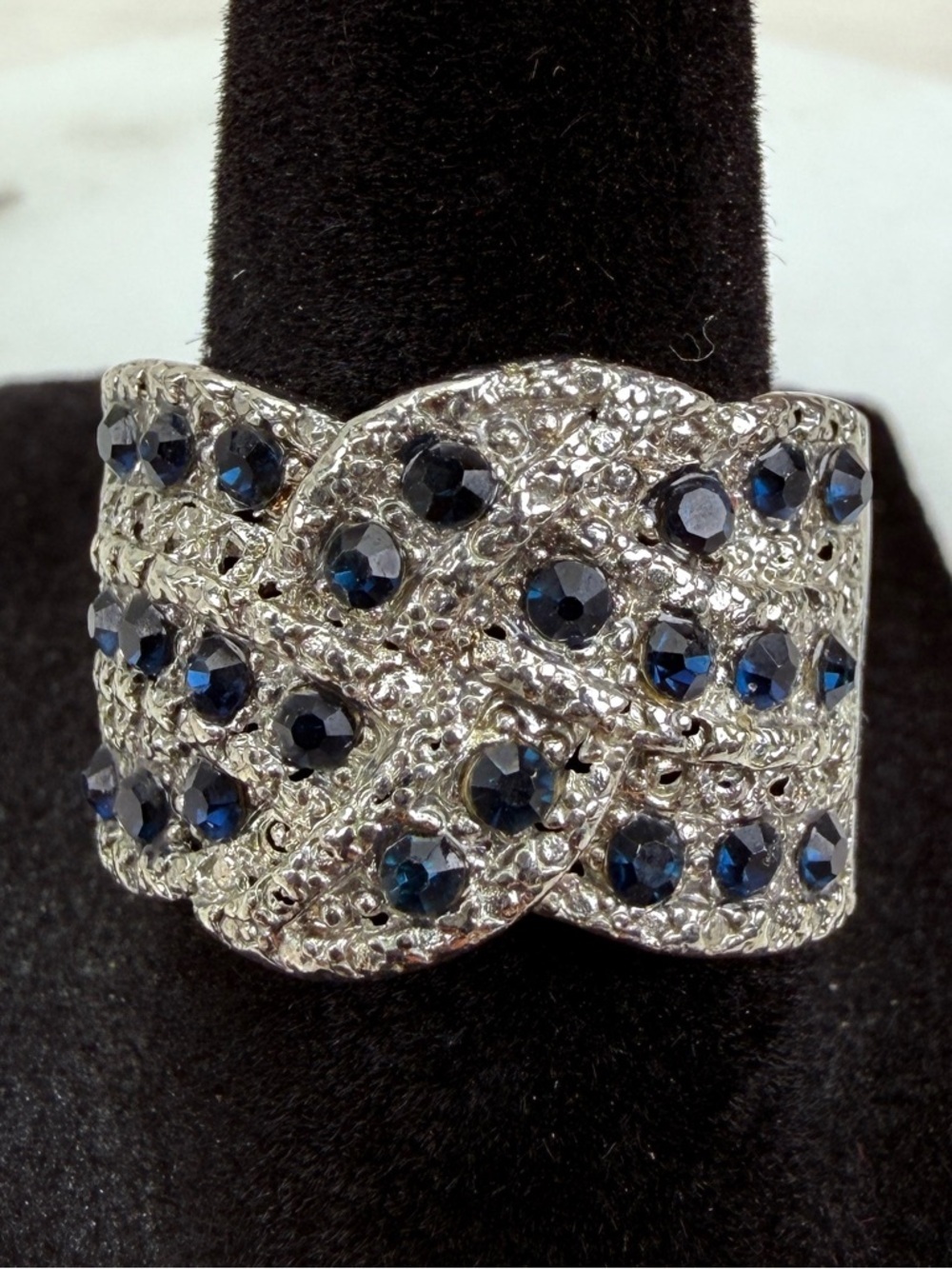 Vintage Silvertone wide band size 8 1/2 costume statement ring